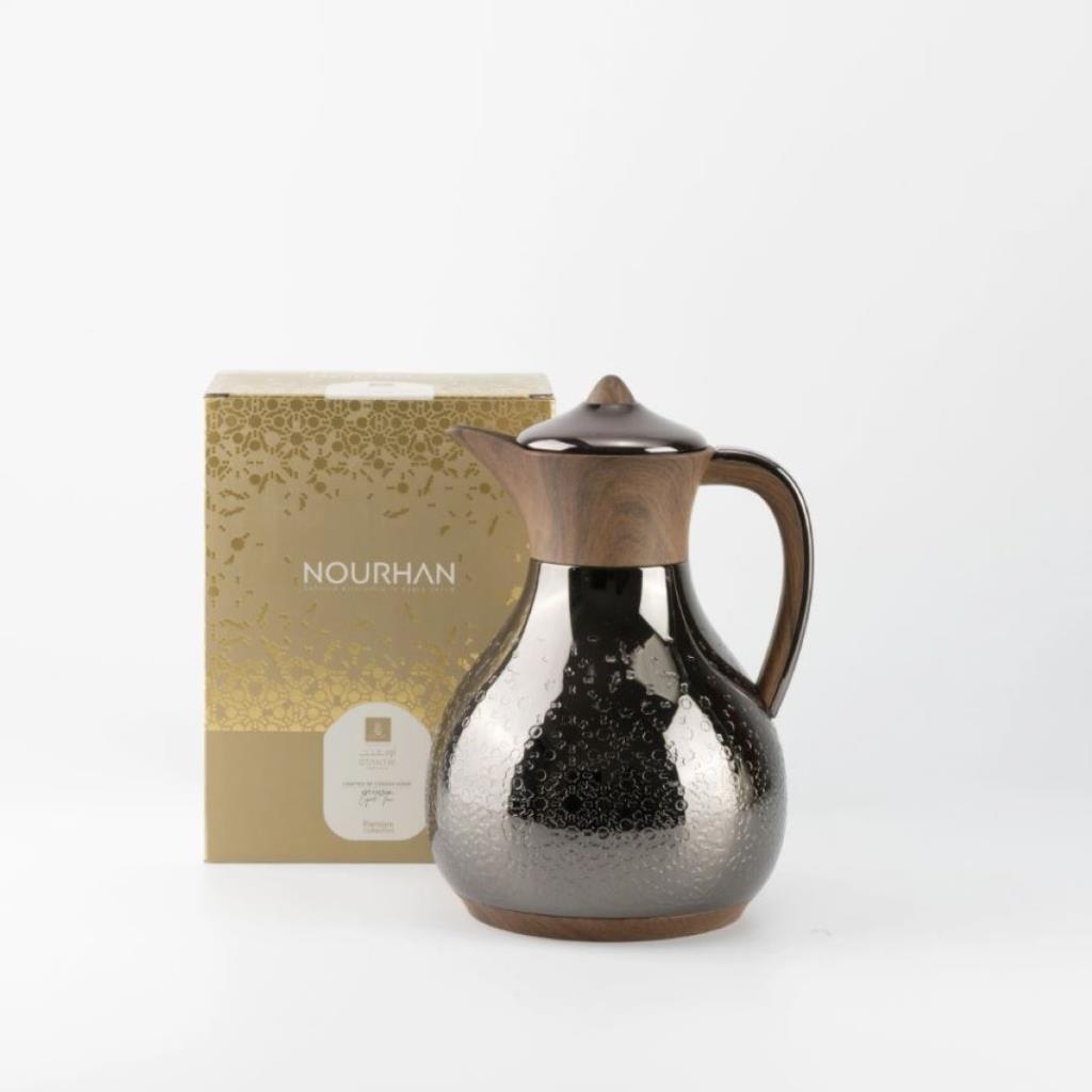 One Vacuum Flask For Tea Or Coffee From Nourhan - Shining Black + Wood
